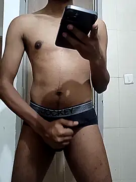 JerryJerome01 online show from November 2025 06:54:01 PM