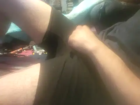 Snapshot of robeaulieu02 chatting on November 2025 05:18:02 AM robeaulieu02 online show from November 2025 05:18:02 AM