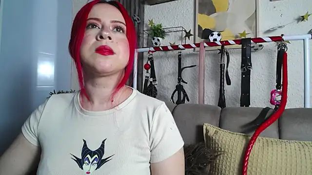 Naty slavedoll online show from July 2026 07:06:02 PM