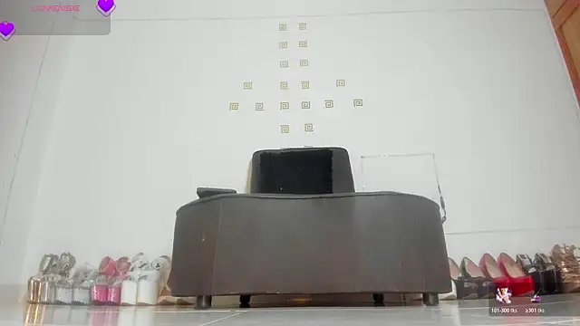 violetmontan online show from January 2026 06:09:01 PM