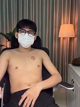 MinhTuanLive online show from April 2026 10:03:02 AM