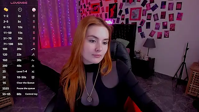 BellaTorne  online show from March 2025 04:00:02 PM