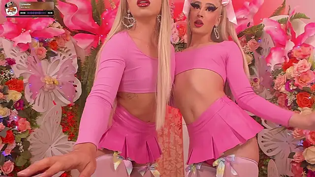 Snapshot of AlisonSharon chatting on December 2024 02:43:01 AM AlisonSharon online show from December 2024 02:43:01 AM