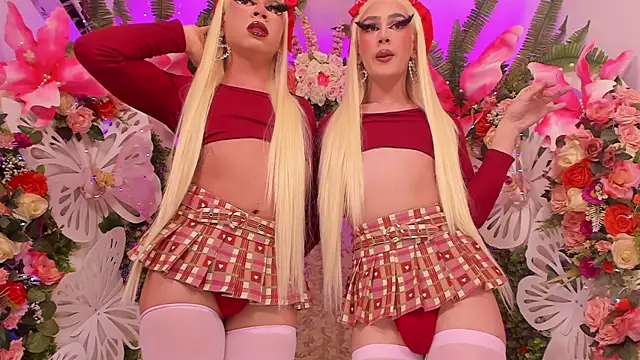 Snapshot of AlisonSharon chatting on February 2025 05:51:02 AM AlisonSharon online show from February 2025 05:51:02 AM