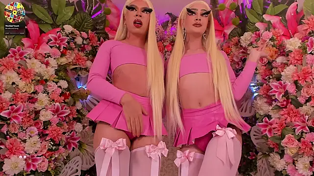 Snapshot of AlisonSharon chatting on March 2025 07:27:02 AM AlisonSharon online show from March 2025 07:27:02 AM