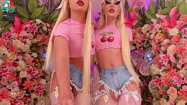 Snapshot of AlisonSharon chatting on March 2025 02:28:02 AM AlisonSharon online show from March 2025 02:28:02 AM