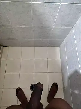 Negrotnt11 online show from December 2025 11:48:01 AM