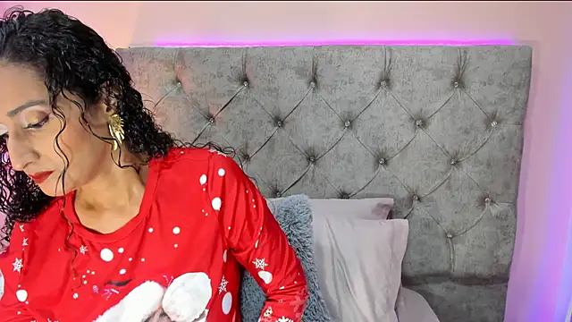 Holyjacky  online show from December 2024 11:38:02 AM