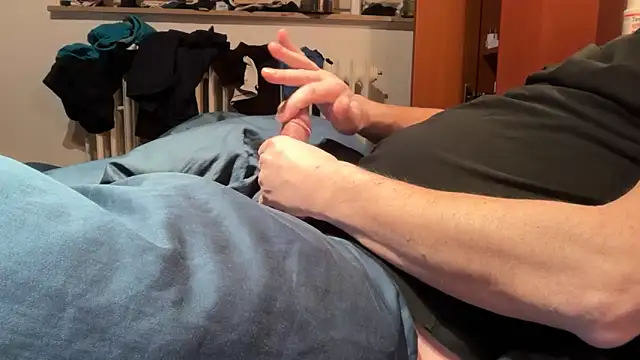 Geilerjung69 online show from February 2026 06:22:01 AM