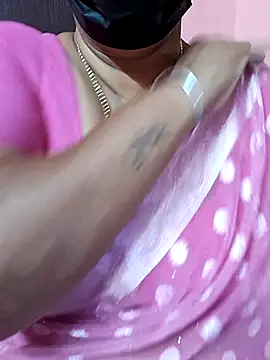 ananya956 online show from September 2025 01:11:01 PM