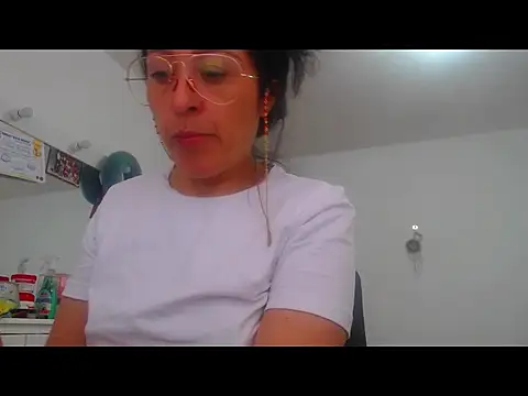 Snapshot of naughthyany16 chatting on December 2024 12:03:01 PM naughthyany16 online show from December 2024 12:03:01 PM