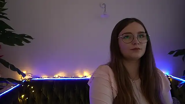 MagicPeachh  online show from December 2024 09:03:01 AM