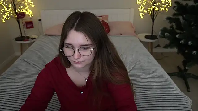 MagicPeachh  online show from December 2024 08:23:02 PM