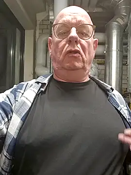 andrejoyfull64 online show from February 2026 12:20:01 PM