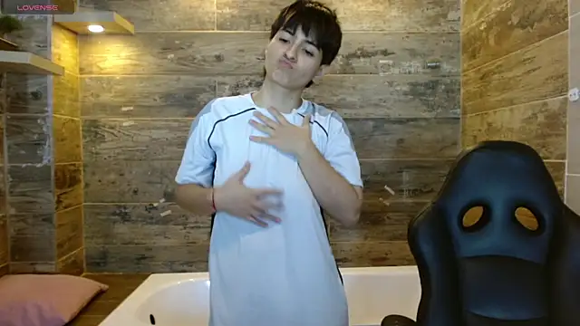 Bryce Evans online show from December 2025 09:00:02 PM