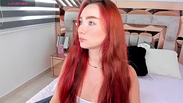 Snapshot of CamiiLovers chatting on January 2025 05:45:02 PM CamiiLovers online show from January 2025 05:45:02 PM