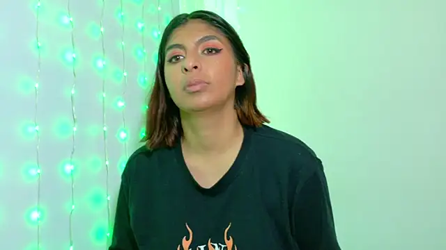 Snapshot of im_anna_ chatting on October 2025 06:27:02 PM im anna online show from October 2025 06:27:02 PM