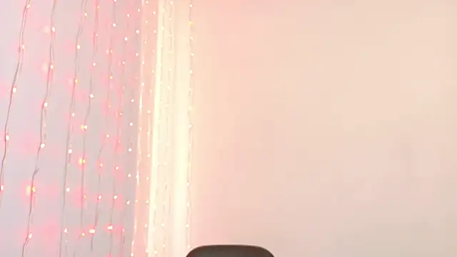 Snapshot of im_anna_ chatting on October 2025 08:06:02 PM im anna online show from October 2025 08:06:02 PM