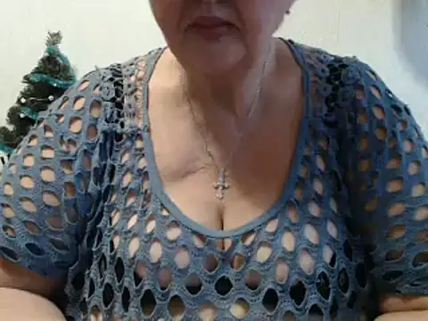 DeniseeRose online show from January 2025 01:30:01 PM