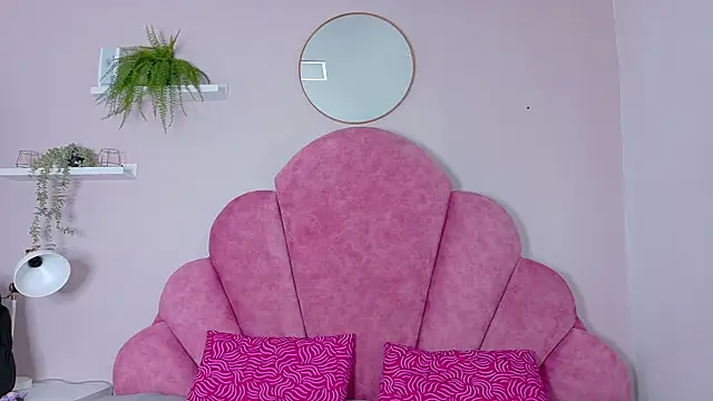 LilithSmith  online show from December 2025 11:38:02 AM