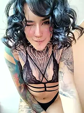 taaylor33 online show from October 2025 07:11:02 PM