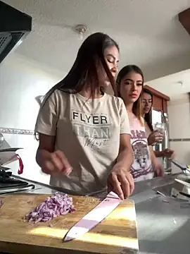 HaileyBaldwin online show from December 2024 07:54:01 PM