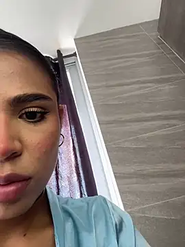 HaileyBaldwin online show from December 2024 08:42:02 PM