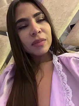 HaileyBaldwin online show from December 2024 02:09:02 AM