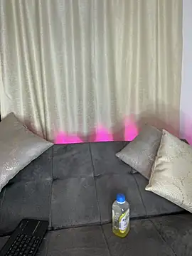 HaileyBaldwin online show from January 2025 01:27:01 AM