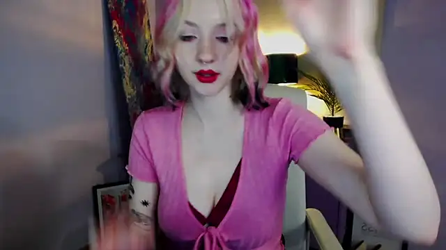 MadelineLust online show from December 2024 04:07:02 PM