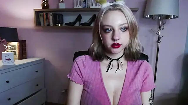 MadelineLust online show from December 2024 07:20:01 PM