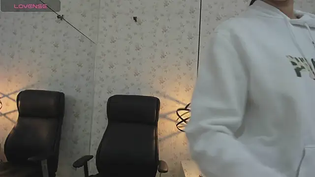 MissSussy online show from April 2026 12:34:02 PM