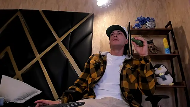 Karimferrer online show from April 2026 03:46:01 AM