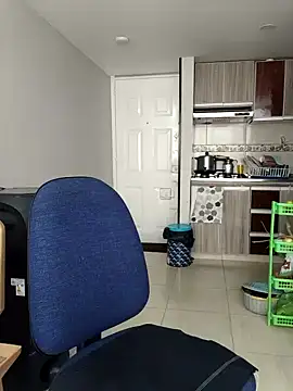 LisbethMoore  online show from December 2025 03:29:01 PM