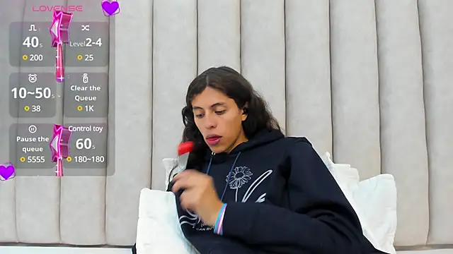 FreyaMoller online show from January 2025 07:18:02 PM