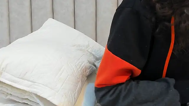 FreyaMoller online show from February 2025 12:54:01 AM