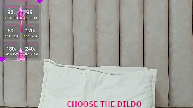 FreyaMoller online show from September 2025 05:02:01 PM