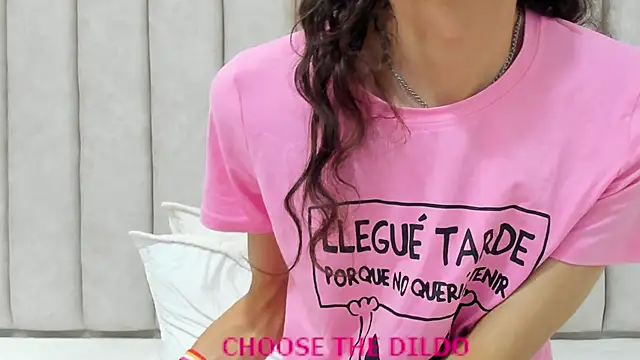 FreyaMoller online show from September 2025 06:13:02 PM