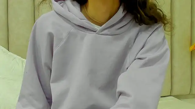 FreyaMoller online show from October 2025 07:47:01 PM