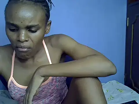 Queen petite  online show from March 2025 01:15:01 PM