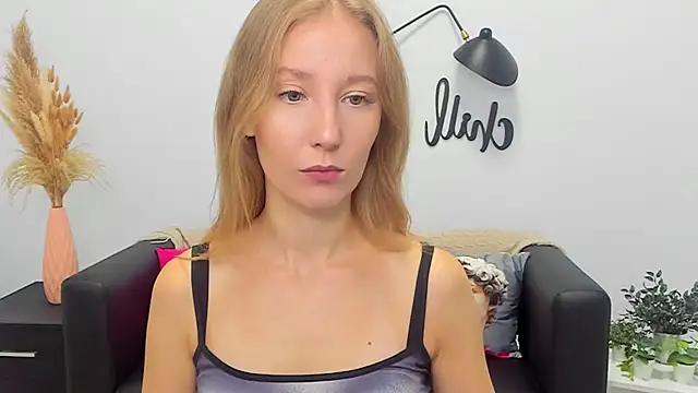 LolaWilsons online show from September 2025 06:15:02 AM