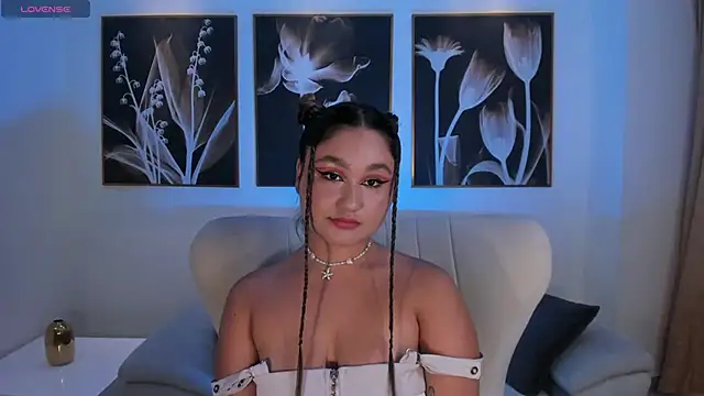 SamanthaConnor  online show from February 2025 07:17:02 PM