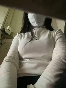 Snapshot of Tuongvy05 chatting on December 2024 03:55:02 PM Tuongvy05 online show from December 2024 03:55:02 PM