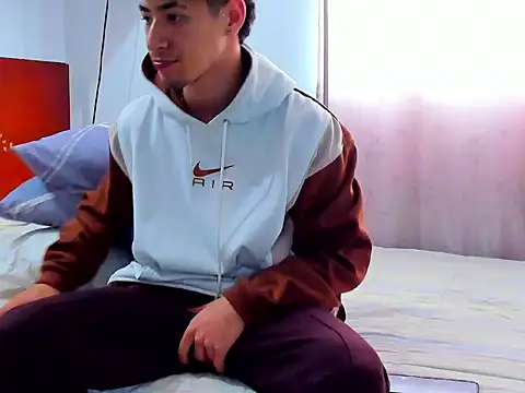 Chandler ken online show from November 2025 01:14:02 PM