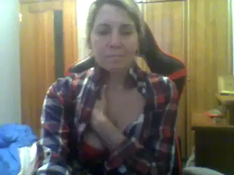 IrinaB1 online show from January 2025 01:40:01 PM