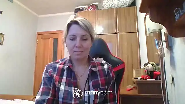 IrinaB1 online show from January 2025 01:58:01 PM