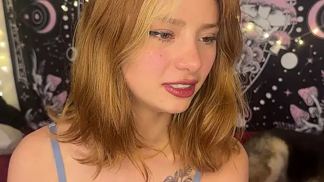 Snapshot of ari_kat chatting on June 2026 03:55:02 AM ari kat online show from June 2026 03:55:02 AM