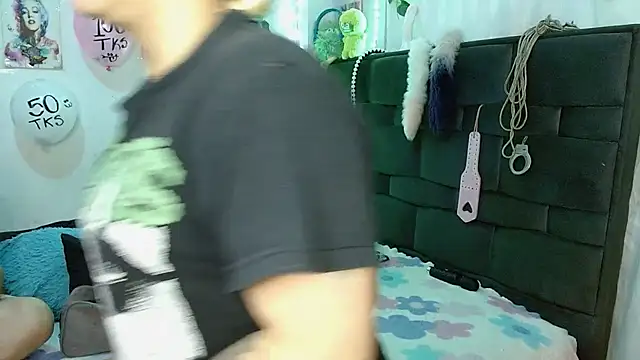 the lesbian game online show from March 2026 05:27:02 PM