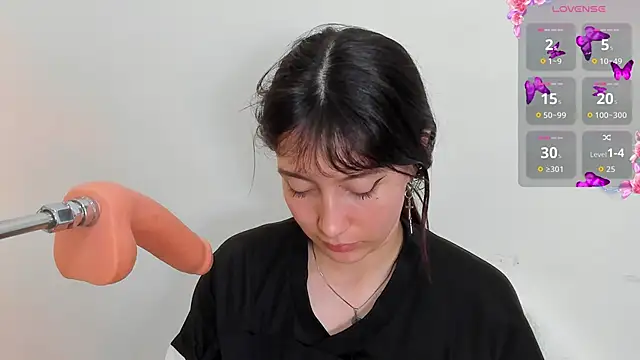 lizzy davis 1 online show from September 2025 03:50:02 AM