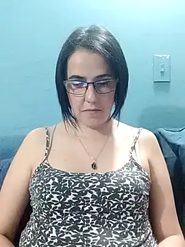 IsisBlake online show from January 2025 12:45:01 AM